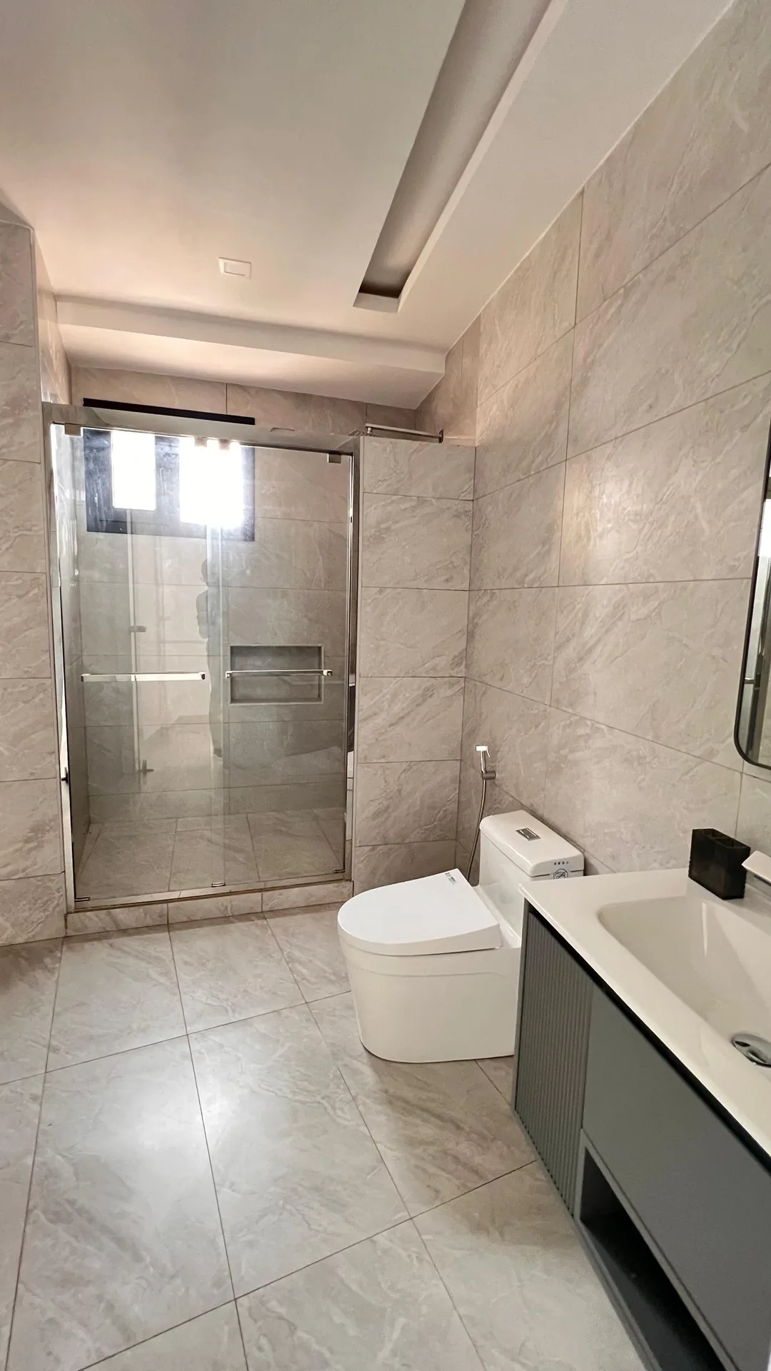 Résidence Haut Standing JURA – F5 A 270m² – Cité Africa