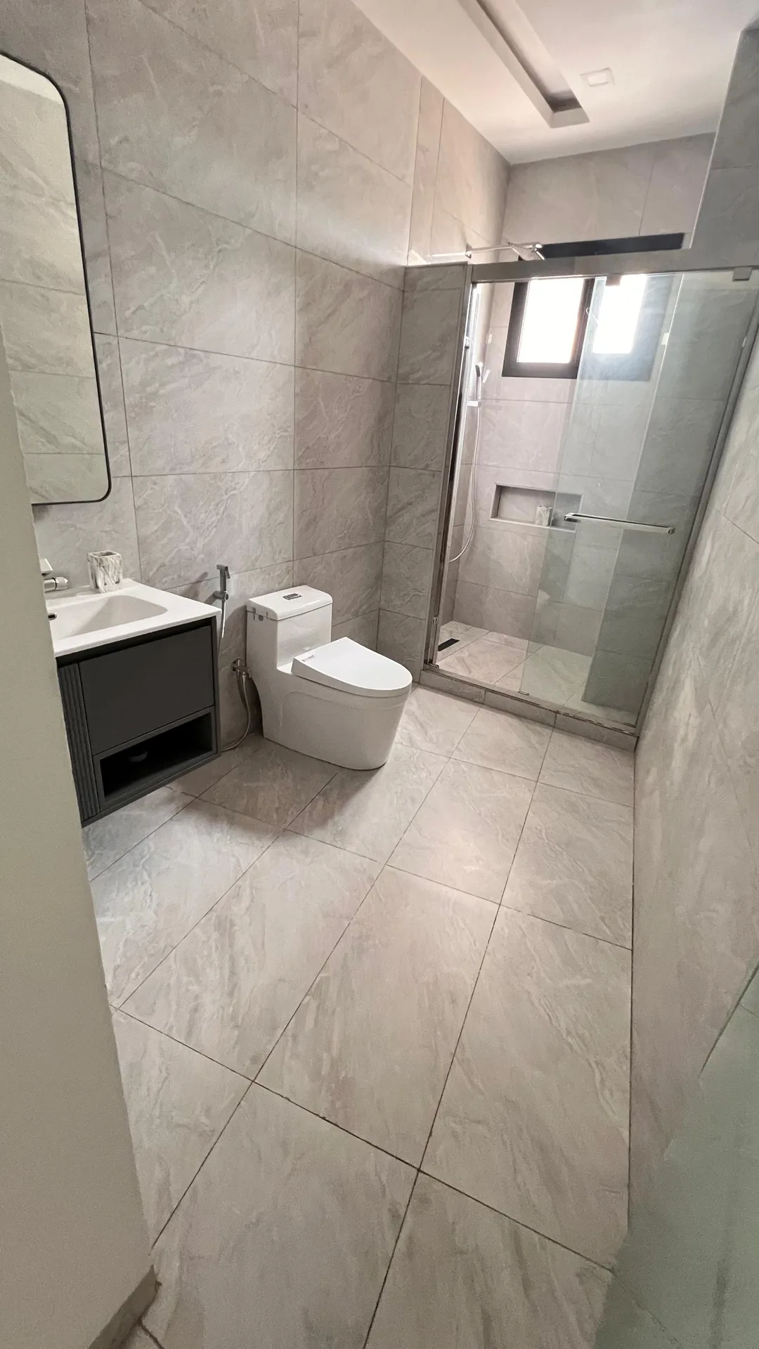 Résidence THE EDGE – F5 B 260m² – 11e étage – Route Aéroport