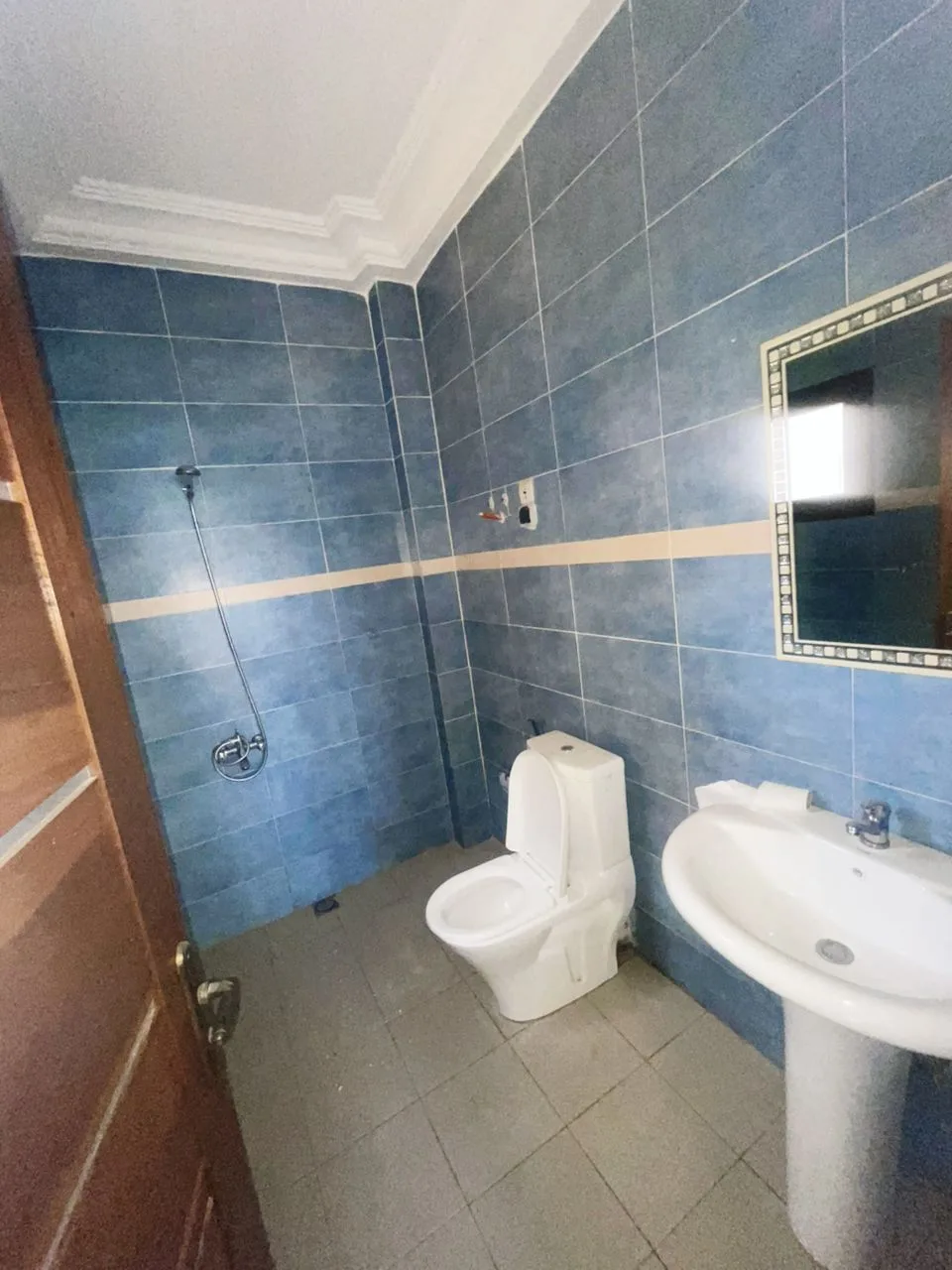 Appartement F5 à louer aux Almadies Recasements – 3e étage