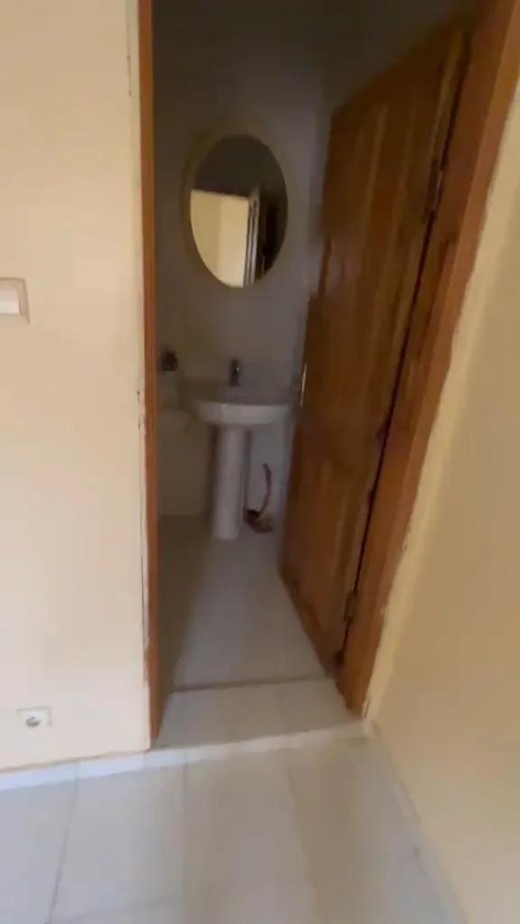 Appartement meublé à louer – Jaxxay (près du Djolof Chicken)
