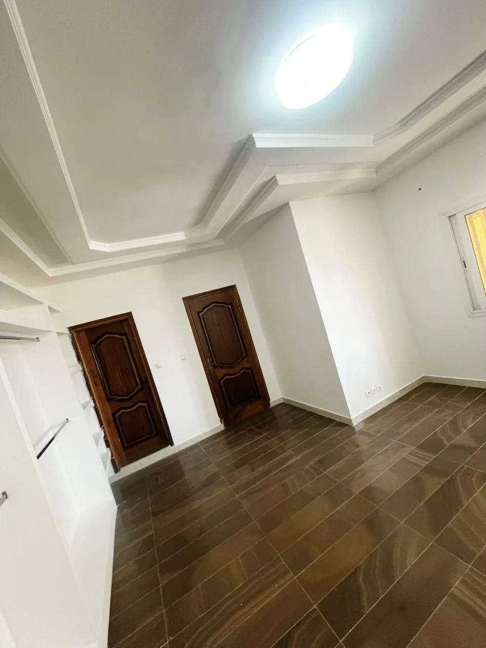 Appartement F3 à louer – Cité Mbackiyou Faye – 3e étage