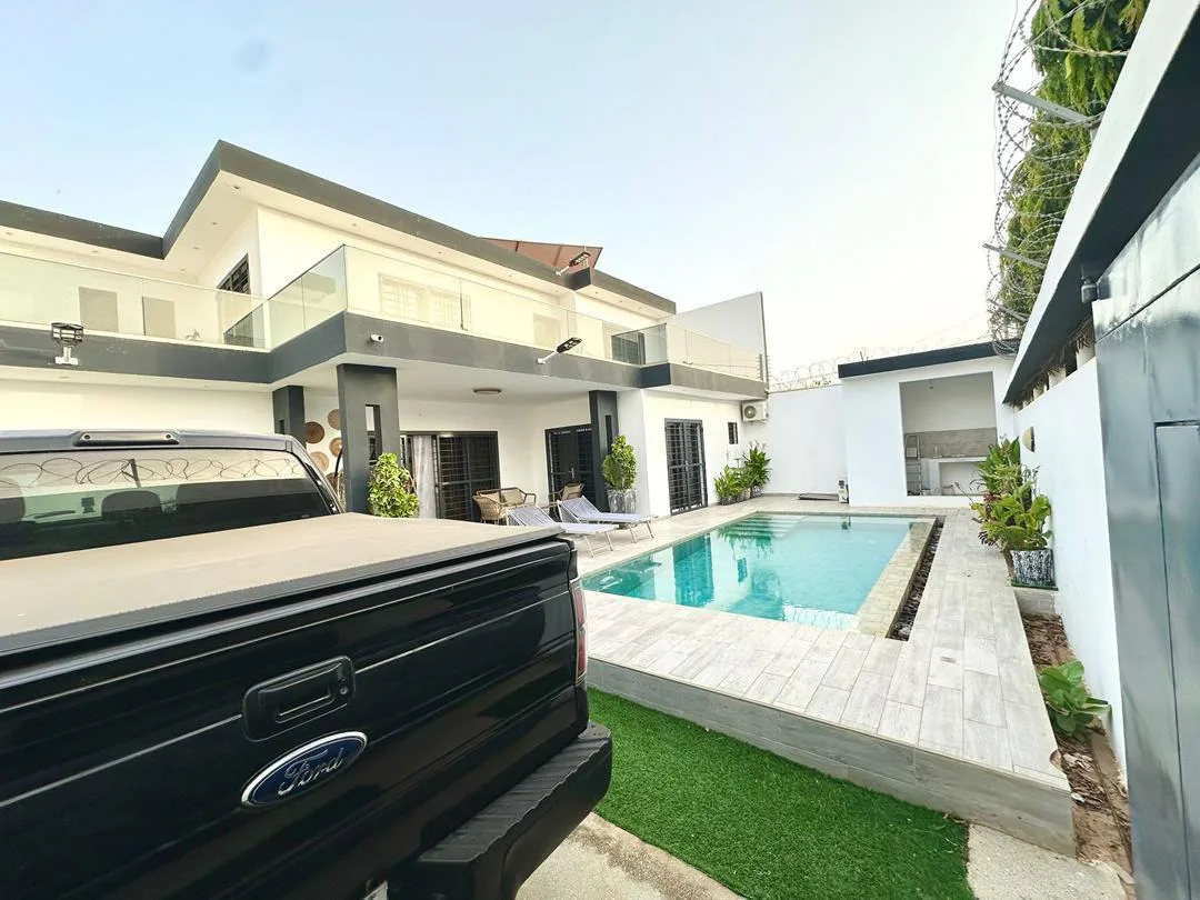 VILLA MEUBLÉE À VENDRE – SOMONE, ZONE RÉSIDENTIELLE